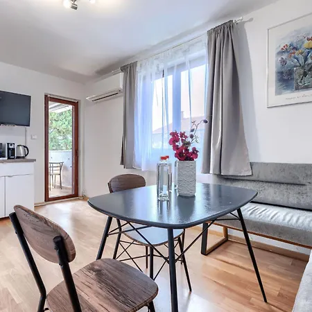 Meazza-1 By Interhome شقة *