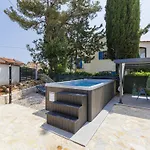 Meazza-1 By Interhome Medulin